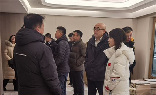 5. 南山未交付項(xiàng)目考察現(xiàn)場_副本.jpg