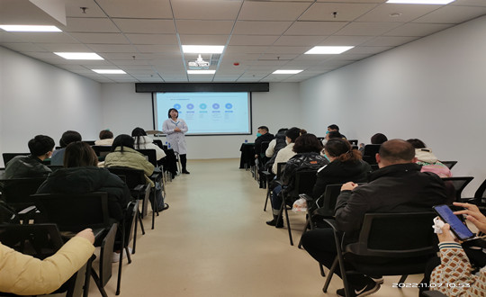 14.王曉雪院長與各公司綜合負責人介紹體檢相關事宜_副本.jpg 14.王曉雪院長與各公司綜合負責人介紹體檢相關事宜_副本.jpg