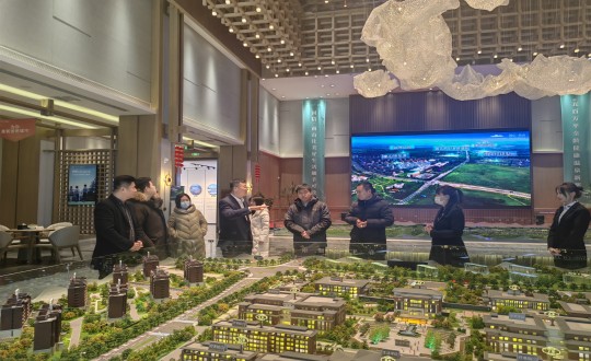 10. 省發(fā)改委規(guī)劃處領(lǐng)導(dǎo)蒞臨康養(yǎng)地產(chǎn)公司開展調(diào)研_副本.jpg 10. 省發(fā)改委規(guī)劃處領(lǐng)導(dǎo)蒞臨康養(yǎng)地產(chǎn)公司開展調(diào)研_副本.jpg