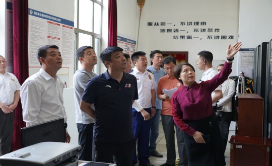 33.李瓊?cè)A總經(jīng)理接待吉林省督導(dǎo)組相關(guān)領(lǐng)導(dǎo)對酒店公司進(jìn)行安全綜合聯(lián)合檢查_副本.jpg 33.李瓊?cè)A總經(jīng)理接待吉林省督導(dǎo)組相關(guān)領(lǐng)導(dǎo)對酒店公司進(jìn)行安全綜合聯(lián)合檢查_副本.jpg