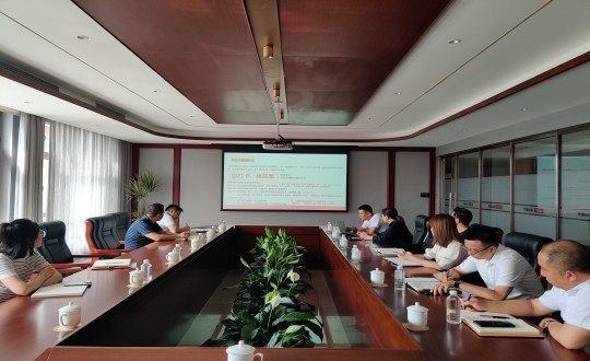 2.南山總公司溫泉城項目在組織回饋老業(yè)主活動前召開準備會議_副本.jpg 2.南山總公司溫泉城項目在組織回饋老業(yè)主活動前召開準備會議_副本.jpg