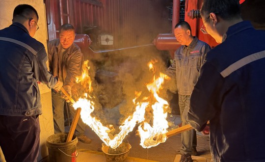 15.供熱總公司紅旗分公司點(diǎn)火啟動儀式現(xiàn)場_副本.jpg 15.供熱總公司紅旗分公司點(diǎn)火啟動儀式現(xiàn)場_副本.jpg