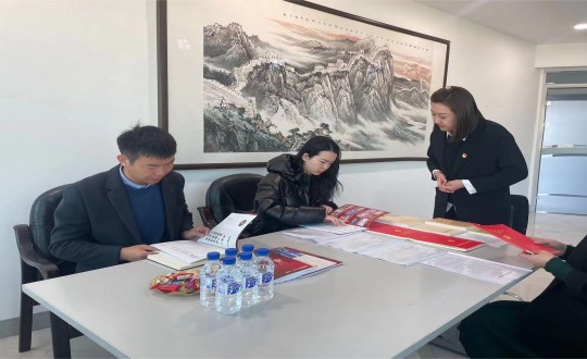 1.長春市委組織部工作人員蒞臨國信集團調(diào)研黨建工作_副本.jpg 1.長春市委組織部工作人員蒞臨國信集團調(diào)研黨建工作_副本.jpg