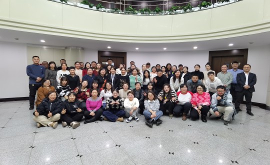 24.藥業(yè)公司2023年度總結(jié)表彰暨“平行起飛”主題年會合影留念_副本.jpg 24.藥業(yè)公司2023年度總結(jié)表彰暨“平行起飛”主題年會合影留念_副本.jpg