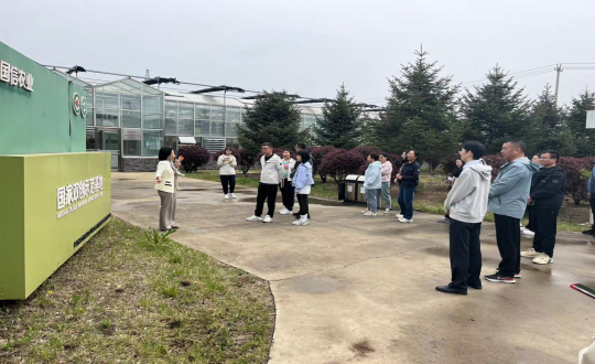 25.新東方吉林校區(qū)校長(zhǎng)馬雷攜中高層團(tuán)隊(duì)蒞臨國(guó)信集團(tuán)參觀團(tuán)建_副本.png 25.新東方吉林校區(qū)校長(zhǎng)馬雷攜中高層團(tuán)隊(duì)蒞臨國(guó)信集團(tuán)參觀團(tuán)建_副本.png