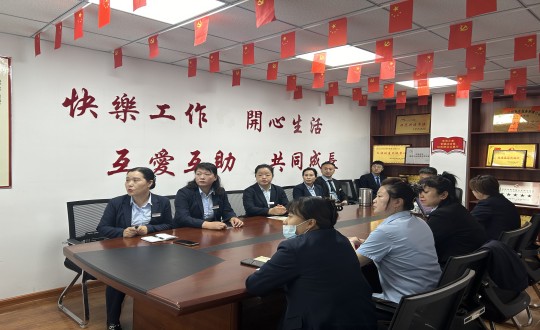 19.物業(yè)總公司敦化項(xiàng)目組織召開客服五月經(jīng)營(yíng)分析會(huì)_副本.jpg 19.物業(yè)總公司敦化項(xiàng)目組織召開客服五月經(jīng)營(yíng)分析會(huì)_副本.jpg