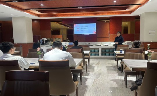 4.長(zhǎng)白山國(guó)信酒店培訓(xùn)活動(dòng)現(xiàn)場(chǎng)_副本.jpg 4.長(zhǎng)白山國(guó)信酒店培訓(xùn)活動(dòng)現(xiàn)場(chǎng)_副本.jpg