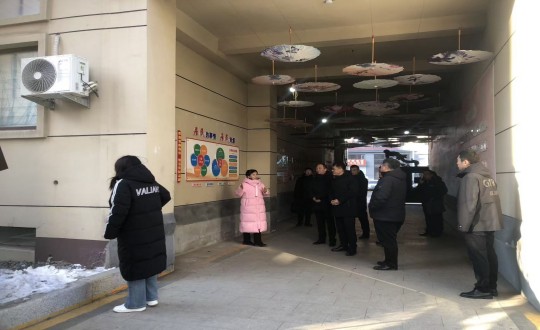 15.延邊州及敦化市社工部領(lǐng)導(dǎo)蒞臨金鼎陽光紅心物業(yè)參觀指導(dǎo)_副本.jpg 15.延邊州及敦化市社工部領(lǐng)導(dǎo)蒞臨金鼎陽光紅心物業(yè)參觀指導(dǎo)_副本.jpg