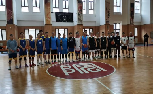 3.國信南山籃球社群攜手長春煙草公司籃球友誼賽合影_副本.jpg 3.國信南山籃球社群攜手長春煙草公司籃球友誼賽合影_副本.jpg