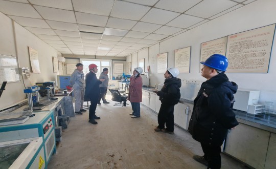 8.雙陽區(qū)工信局副局長王云平一行蒞臨裝配式總公司進行工作踏查_副本.jpg 8.雙陽區(qū)工信局副局長王云平一行蒞臨裝配式總公司進行工作踏查_副本.jpg