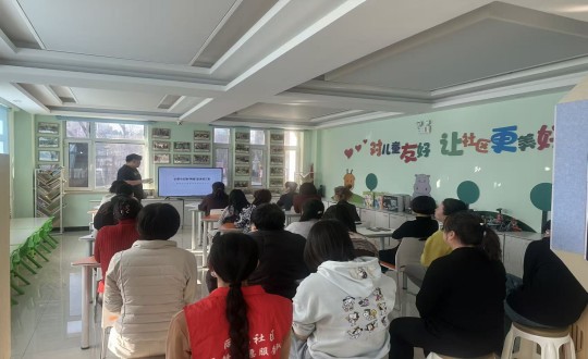 12.醫(yī)療公司為同德社區(qū)居民組織兩癌科普活動(dòng)_副本.jpg